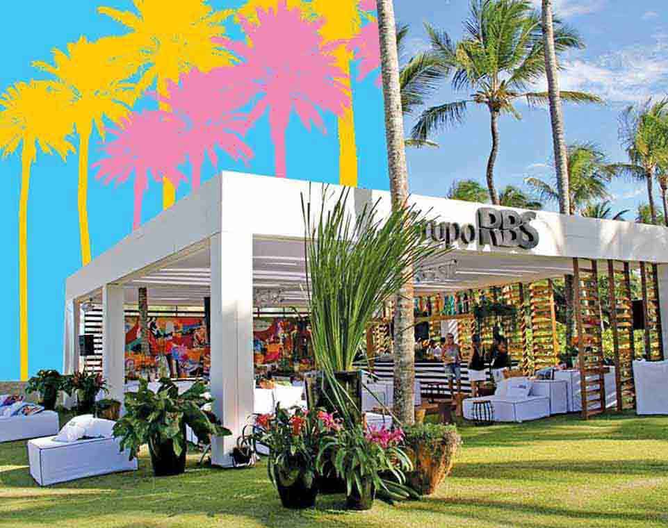 Exhibition Famous Pop Art Artists